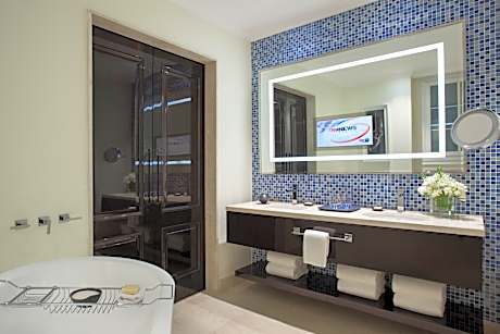 Mansion View Room Two Twin Beds