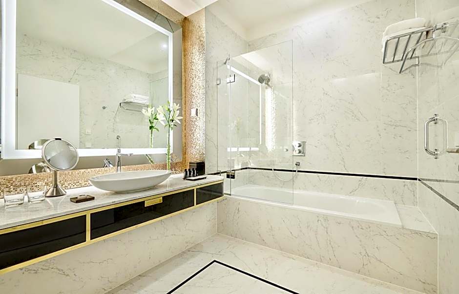 Parisi Udvar Hotel Budapest, part of Hyatt