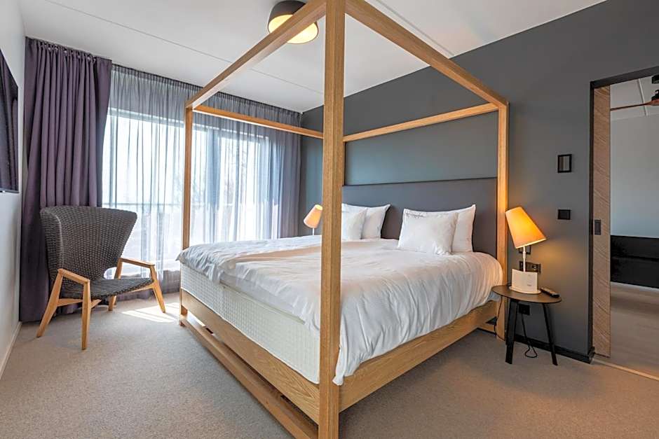 Photo 1 of 10 of Suite
