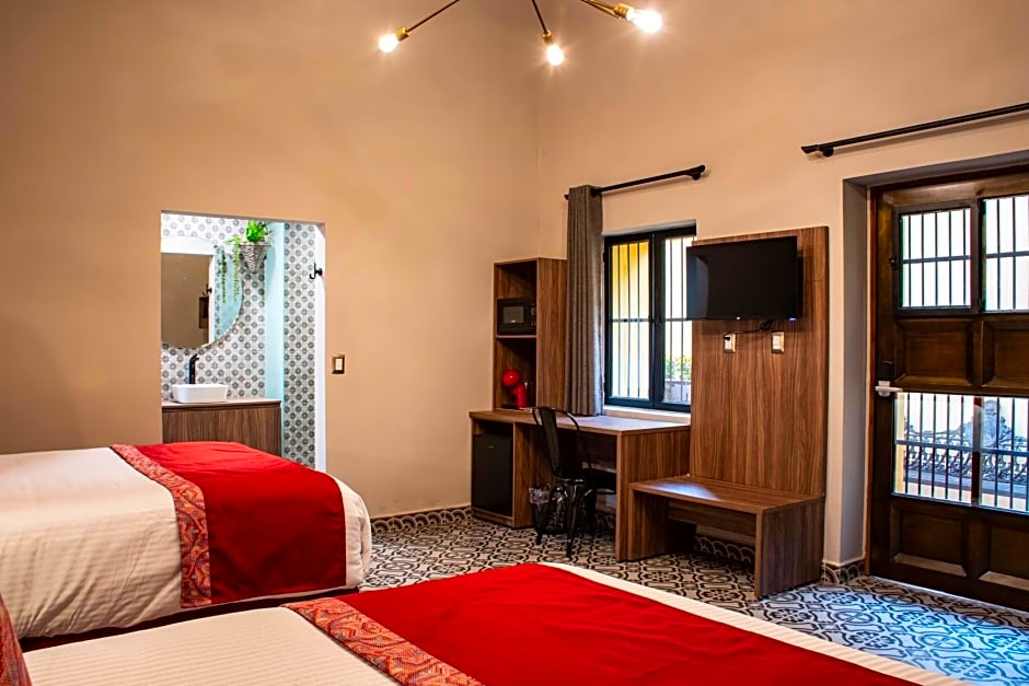 HOTELES ANTIGUA - CASONA ALLENDE