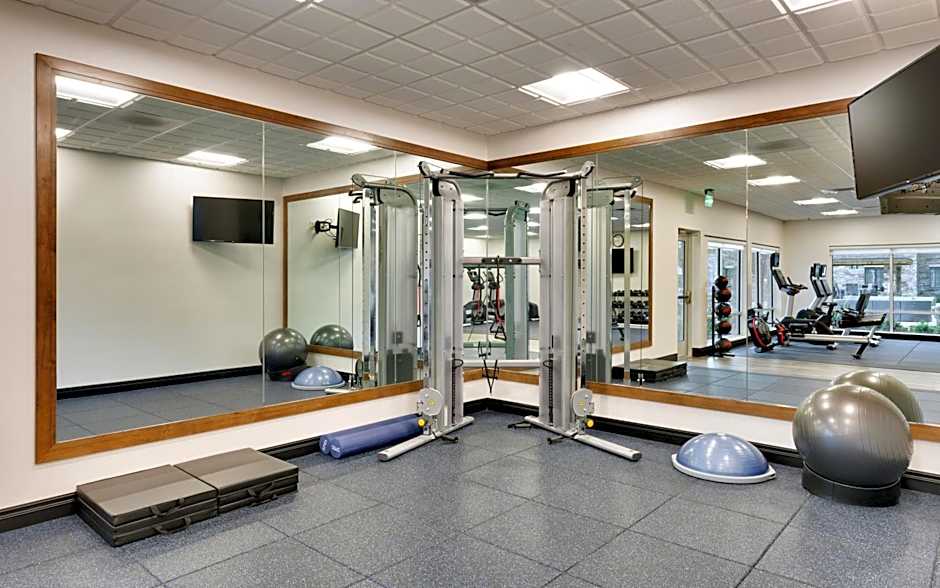 Holiday Inn Express & Suites Gainesville I-75 By IHG