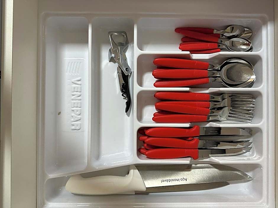 LA02- 2 Suítes +1Quarto | Jacuzzi | Churrasqueira