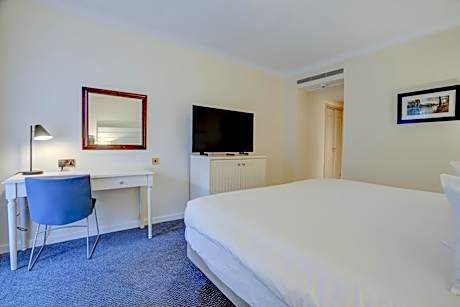 Classic Room With River View