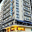 Triton Hotel Piraeus