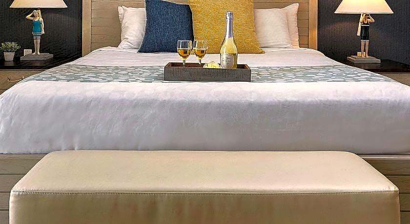 Pismo Lighthouse Suites