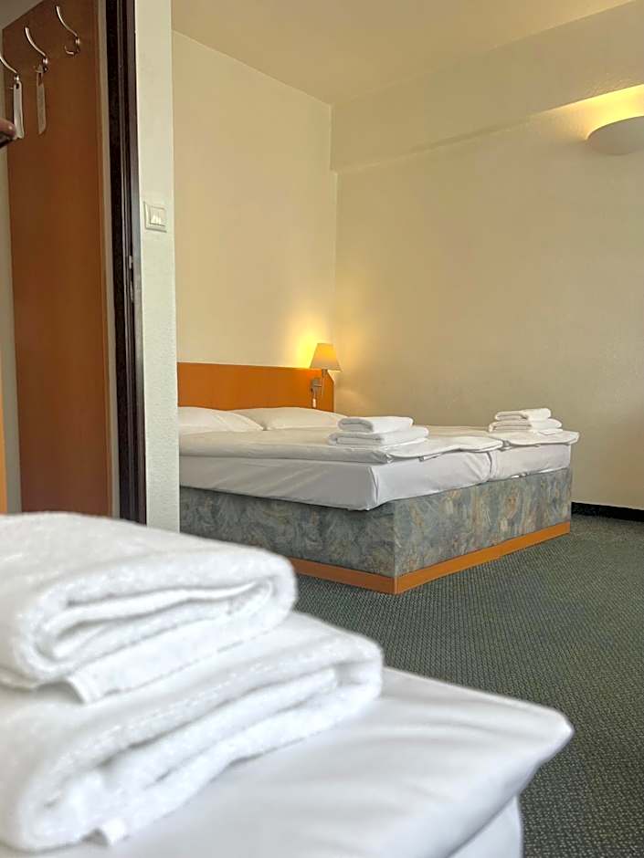 Hotel Astra