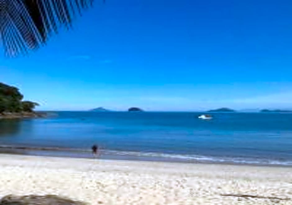 Maury Chalés Boiçucanga