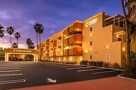 Comfort Inn & Suites Huntington Beach
