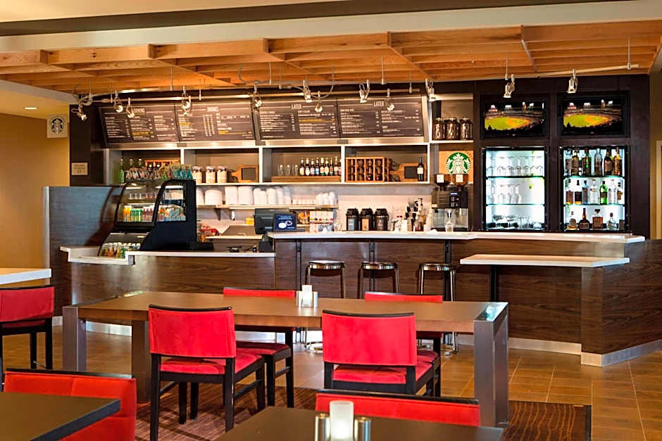 Courtyard by Marriott Dallas Midlothian at Midlothian Conference Center