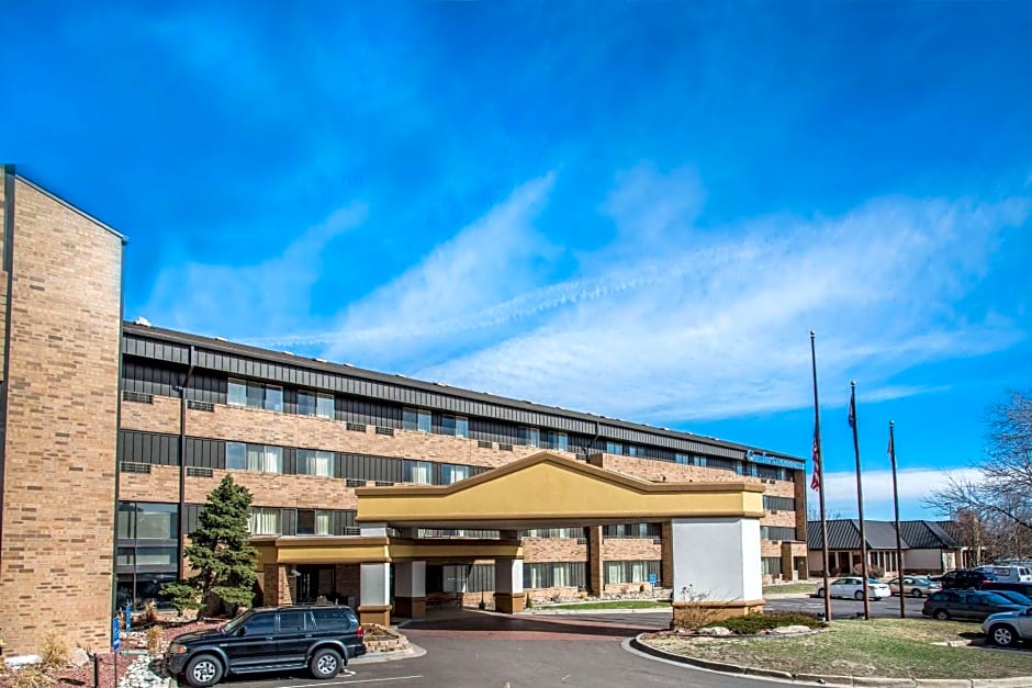 Comfort Inn & Suites Denver Northfield