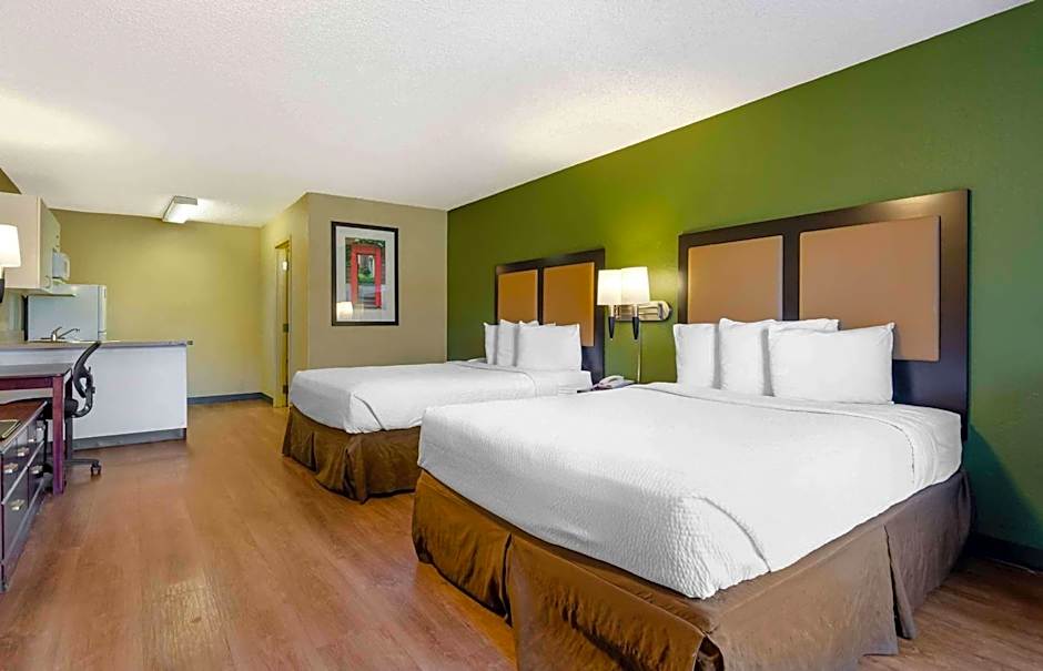Photo 1 of 10 of Studio 2 Queen Beds