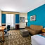 La Quinta Inn & Suites by Wyndham Houston Willowbrook