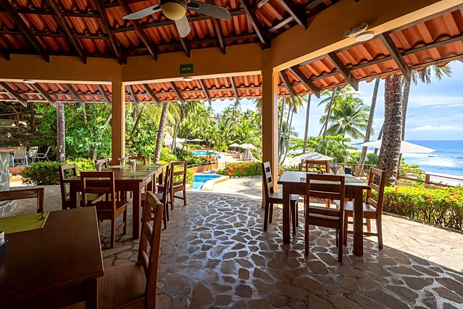 Tango Mar Beachfront Boutique Hotel & Villas