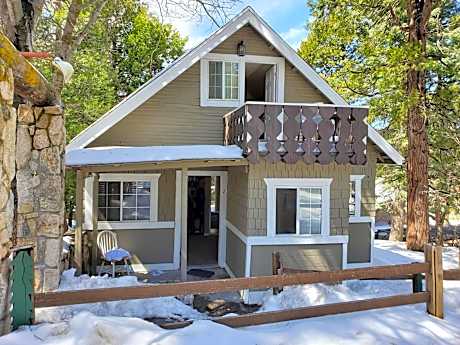 The Treetop Terrace at The Historic Arrowhead Lodge