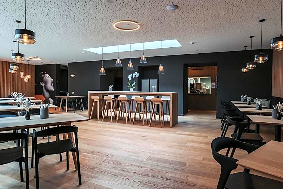 Montreux Youth Hostel