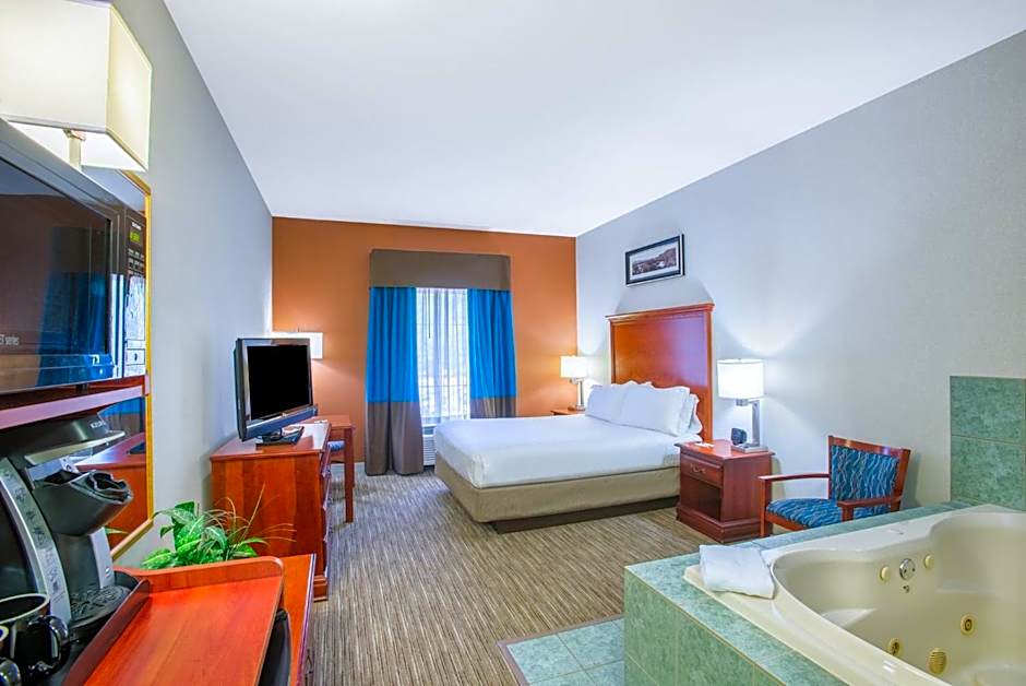 Holiday Inn Express Hotel & Suites Brattleboro By IHG