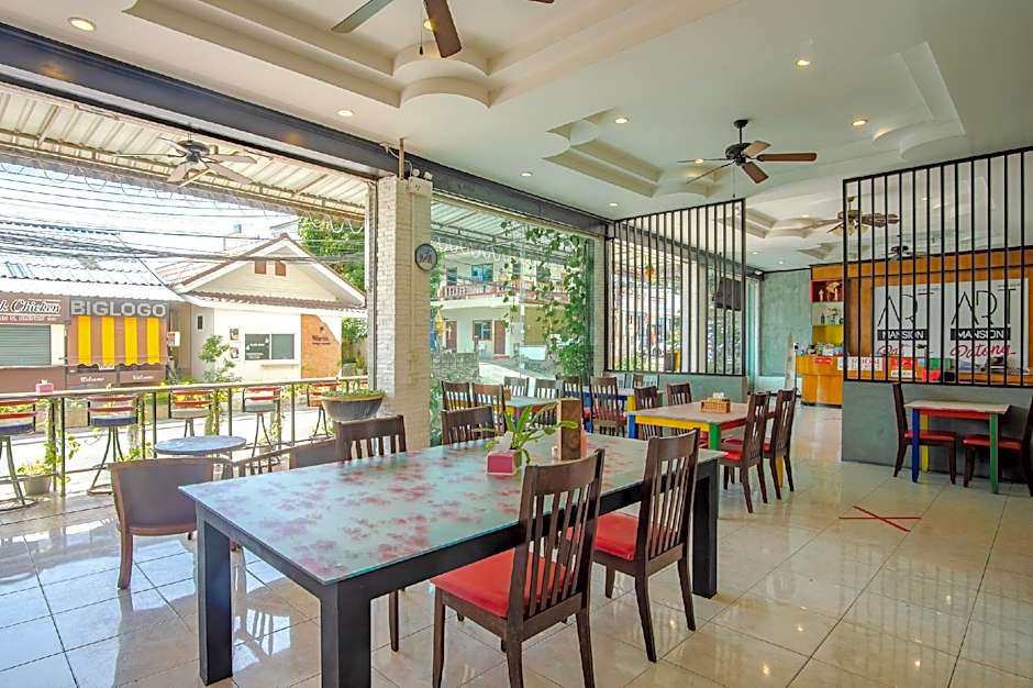Art Mansion Patong Hotel