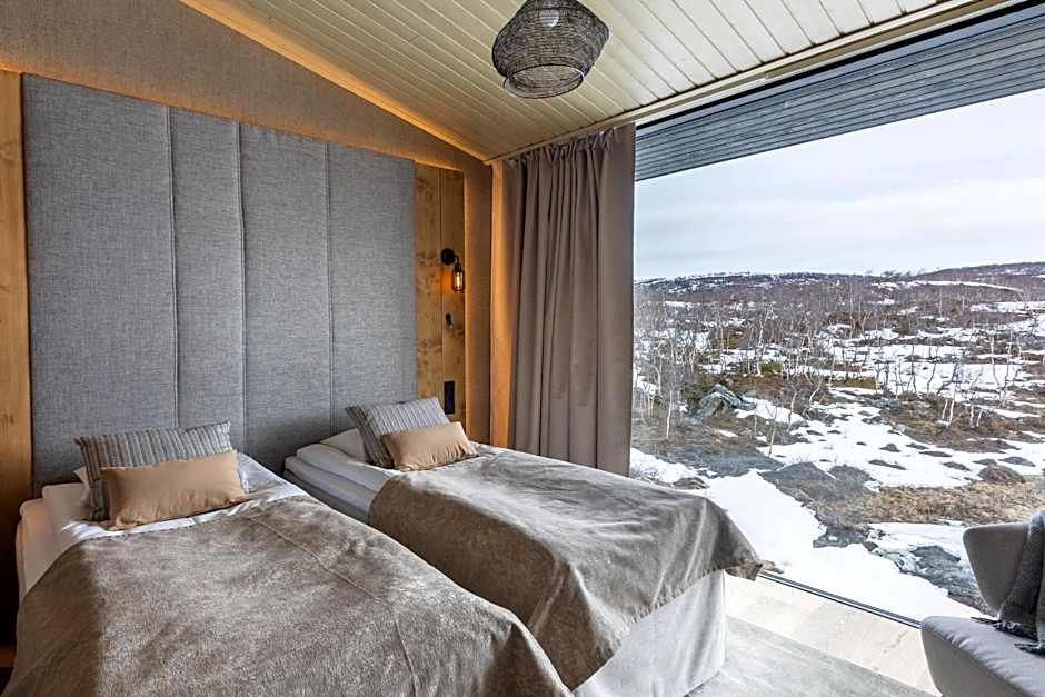 Santa's Hotel Rakka