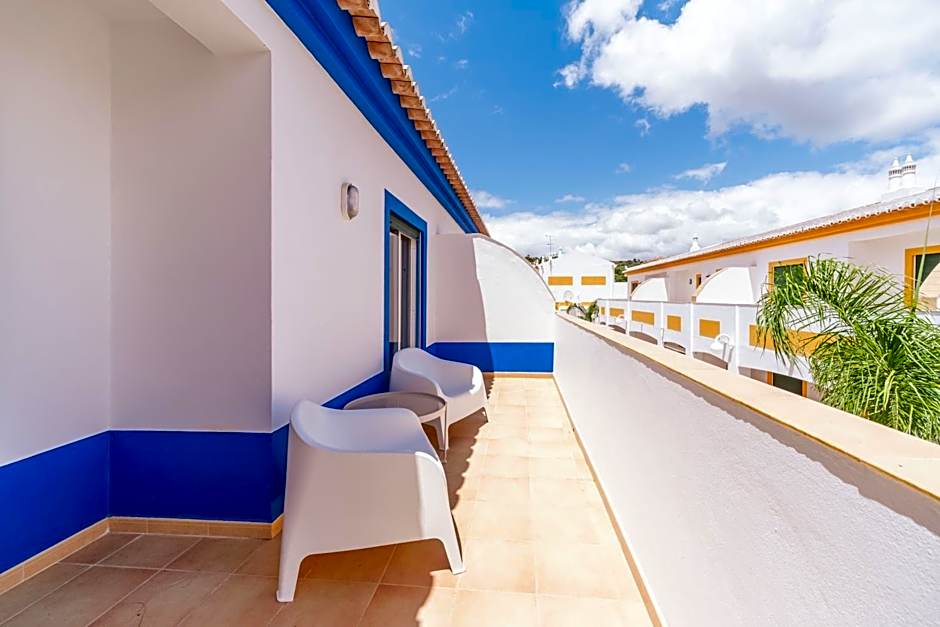 Oasis Beach Apartments