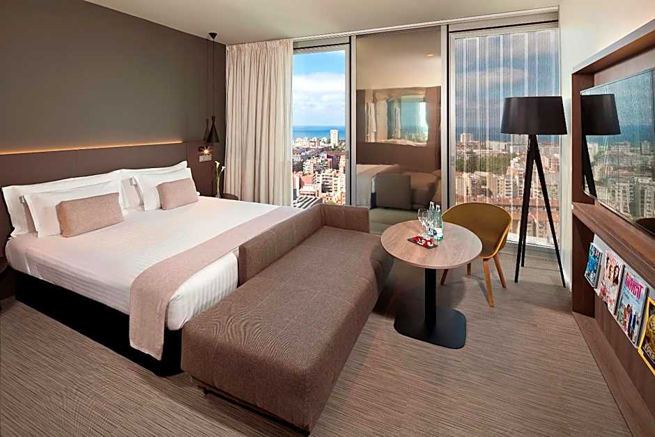 Meliá Barcelona Sky