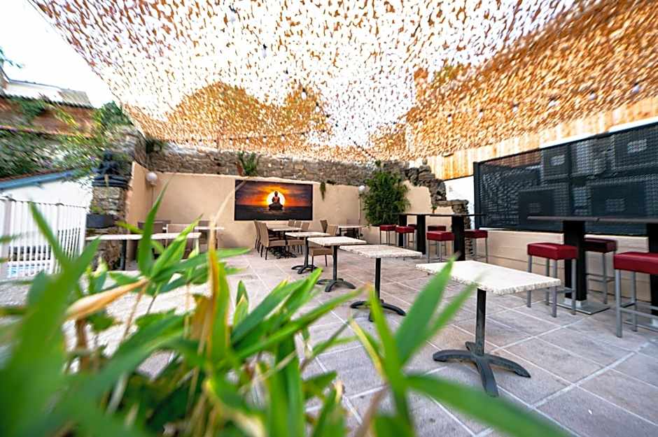 Brit Hotel Confort Auclair