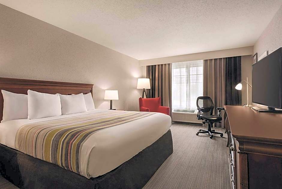 Country Inn & Suites by Radisson, Valparaiso, IN