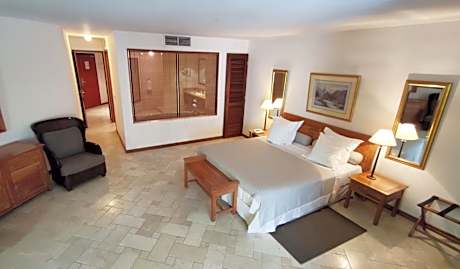 Suite with Pool Access
