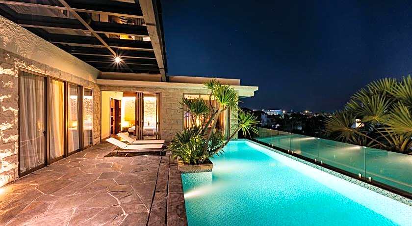 TS SUITES Seminyak Bali