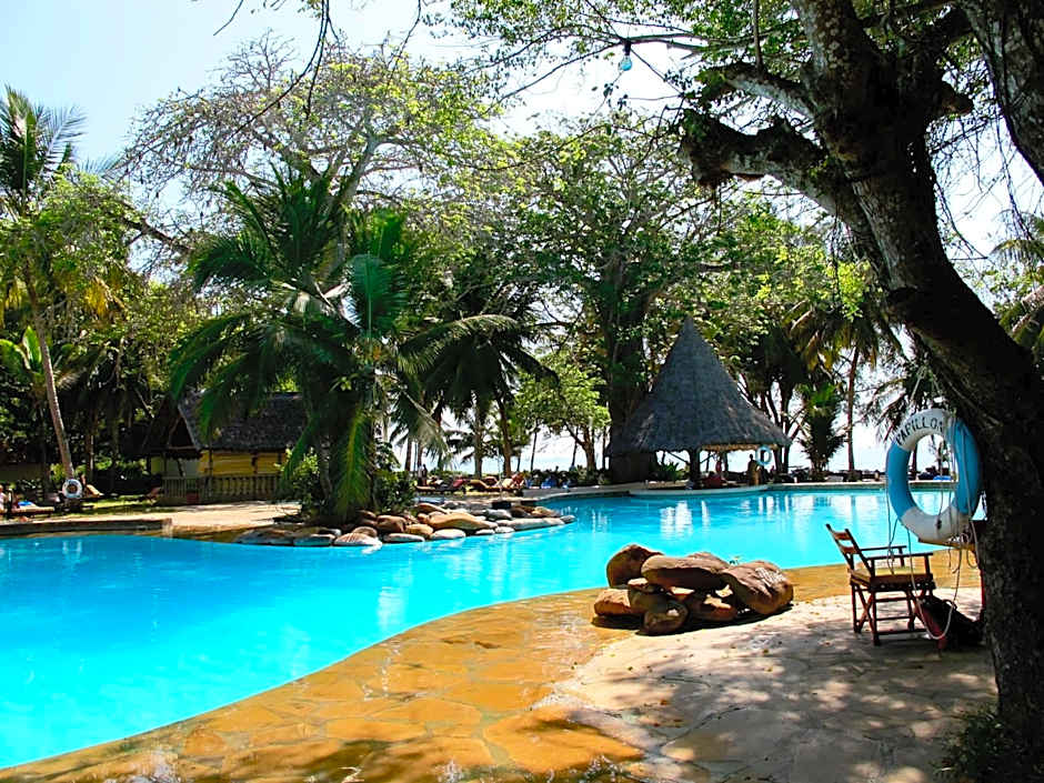 Papillon Lagoon Reef Hotel