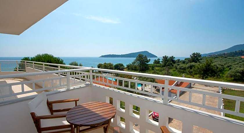 Maranton Beach Hotel