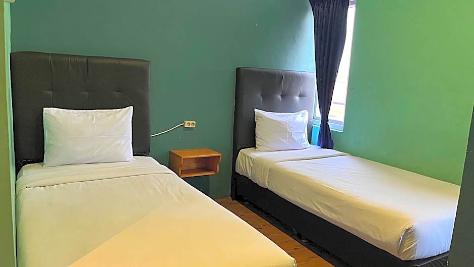 SENTOSA JAYA SYARIAH HOTEL