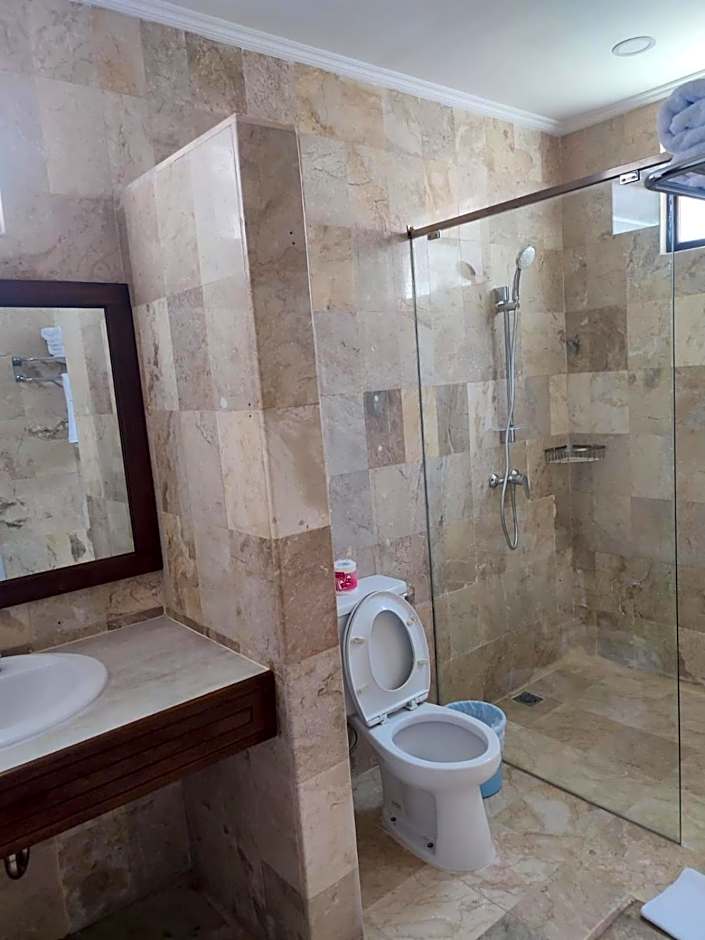 Sari Bunga Hotel - Legian, walking distance to Legian Beach