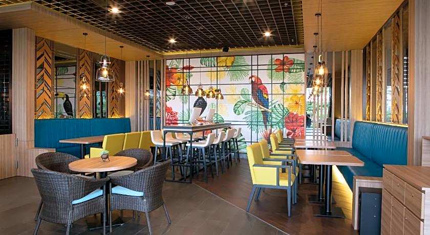 Avenzel Hotel & Convention Cibubur