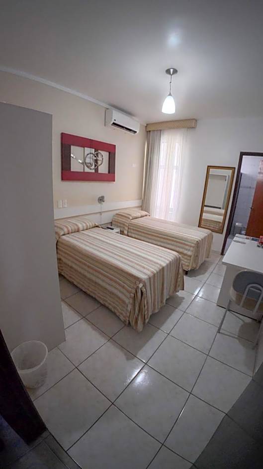 Foz Presidente Economic Hotel