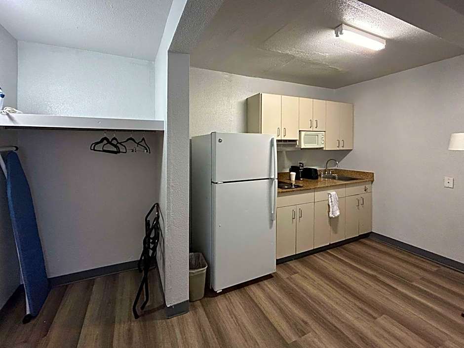 Studio 6 Lubbock, TX