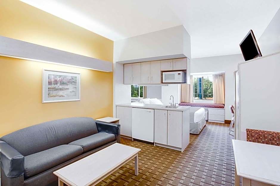 Photo 1 of 3 of 1 Queen Bed with Sofabed Suite