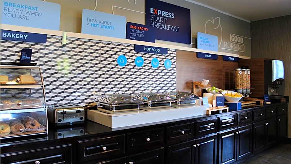 Holiday Inn Express Hotels & Suites Rockingham West By IHG