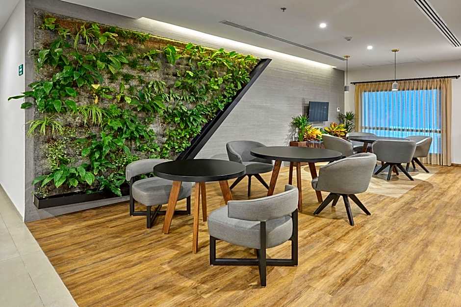 City Express Plus by Marriott Tijuana