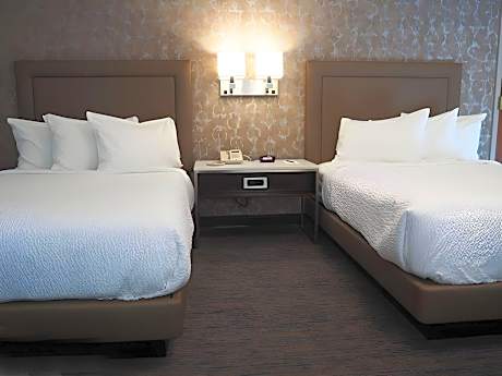 2 Double Beds Deluxe