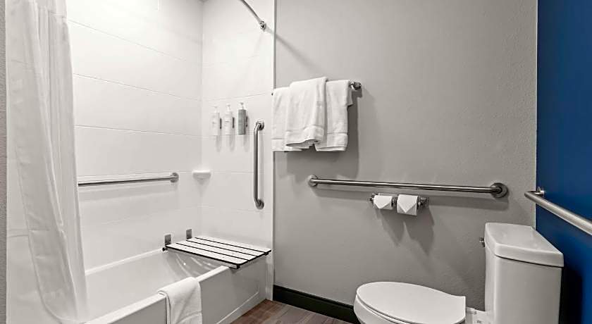 Spark by Hilton Catoosa Tulsa