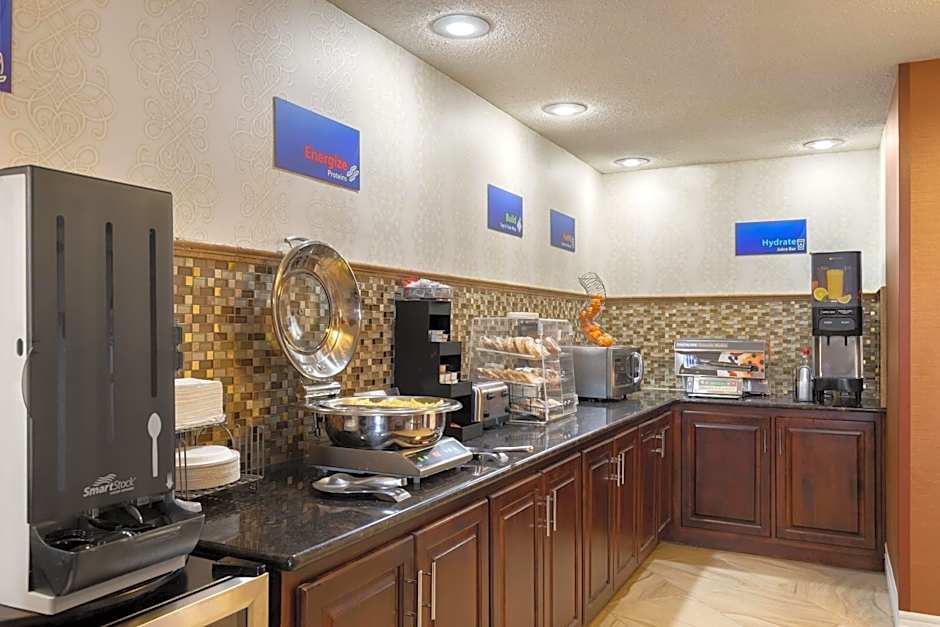 Days Inn by Wyndham Columbia Kentucky