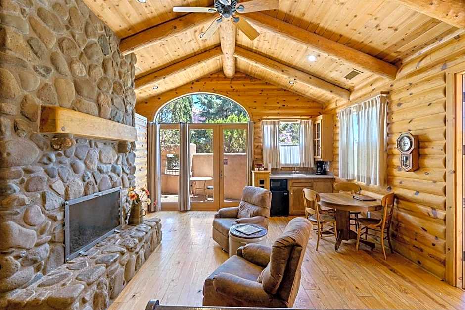 Adobe Village Inn – Sedona, AZ