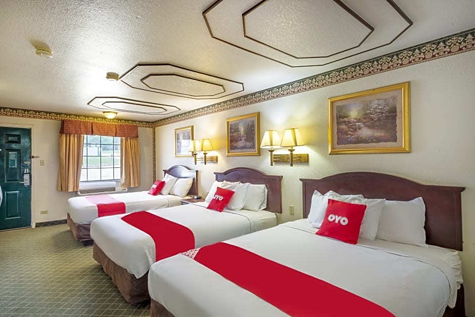 Three Rivers Executive Inn & Suites By OYO