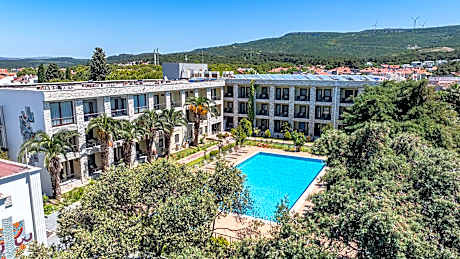 Iris Hotel & Spa