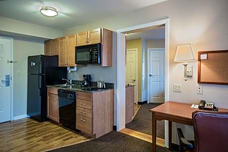 Candlewood Suites Windsor Locks By IHG