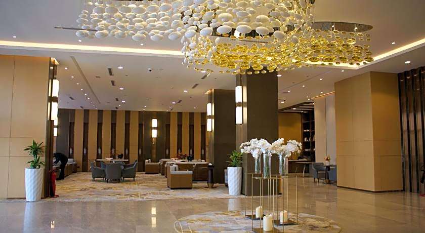 Best Western Plus Danat Almansak Hotel