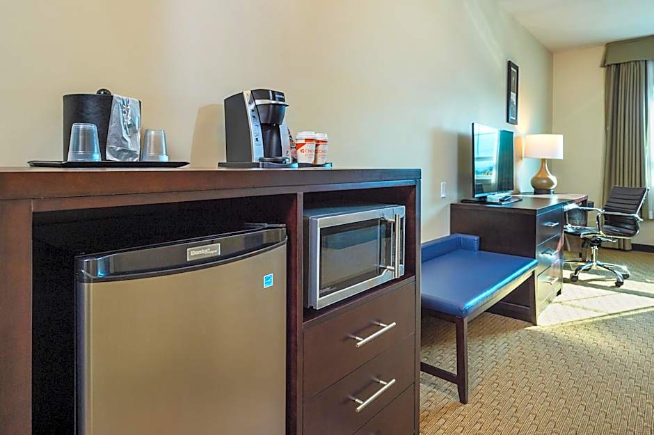 Comfort Inn & Suites