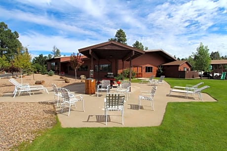 Roundhouse Resort by VRI Resort