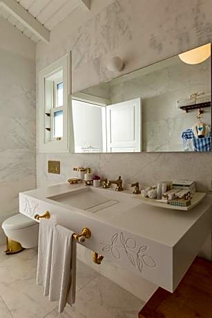 King Suite with Sea View
