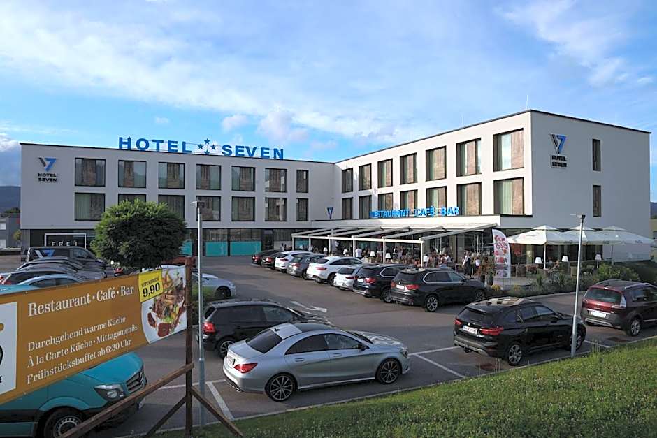 Hotel Seven